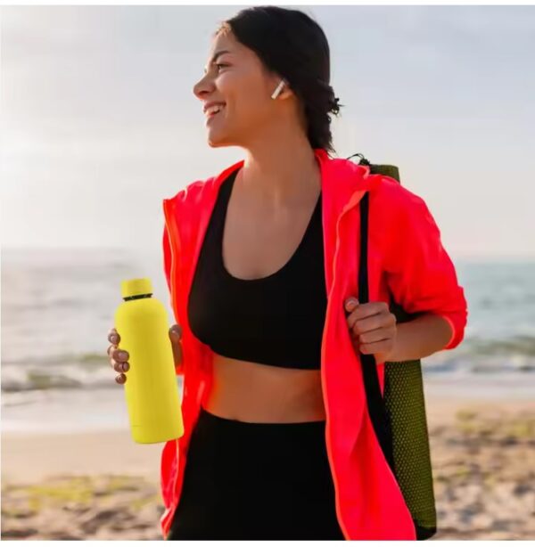 #StainlessSteelBottle #ReusableBottle #EcoFriendlyLiving #HydrationGoals #StayHydrated #ThermalBottle #CustomBottle #SustainableLiving #CorporateGifts #EverydayEssentials